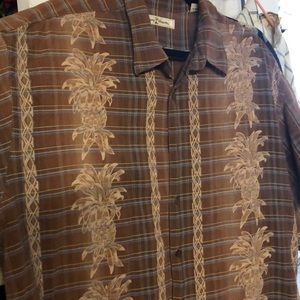 NENS TOMMY BAHAMA BUTTON DOWN SHIRT